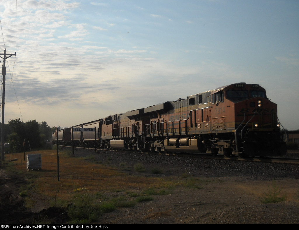 BNSF 7914 West